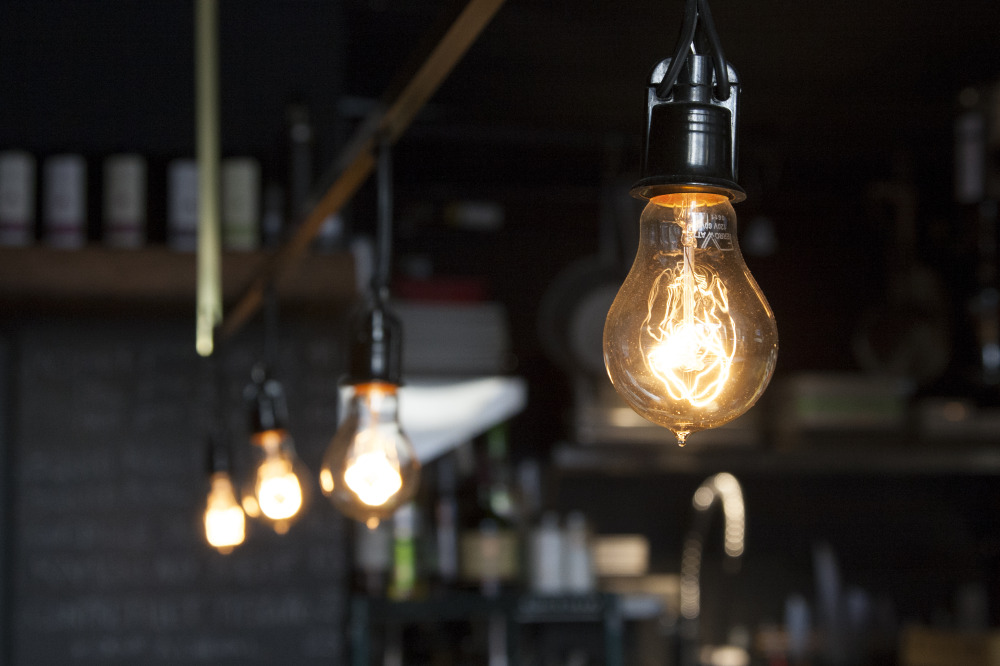 Image found: http://publicdomainarchive.com/public-domain-images-edison-light-bulb-vintage-coffee-shop/